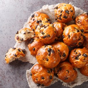 Currant Buns